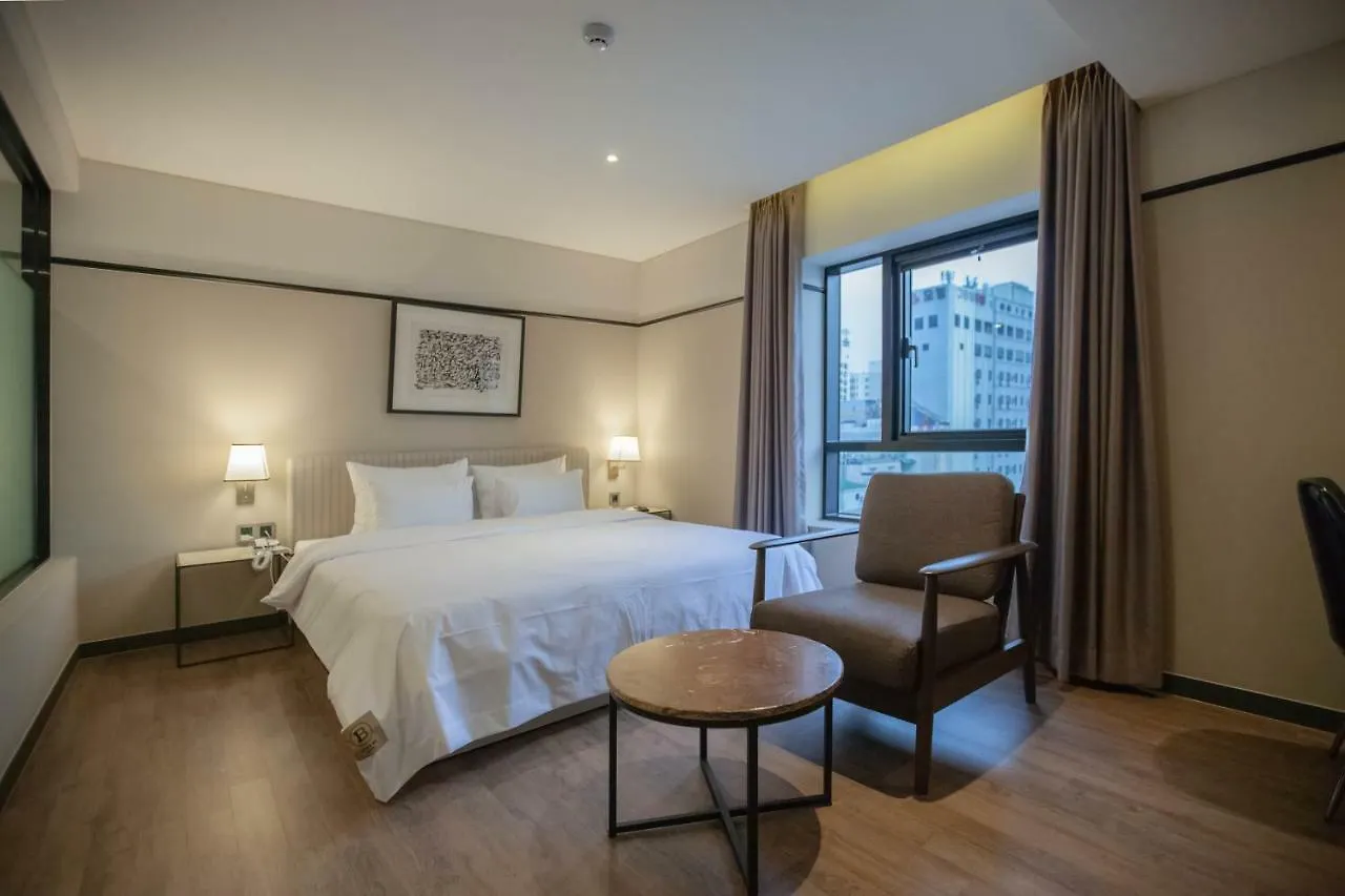 Brown-Dot Hotel Hadan Busan